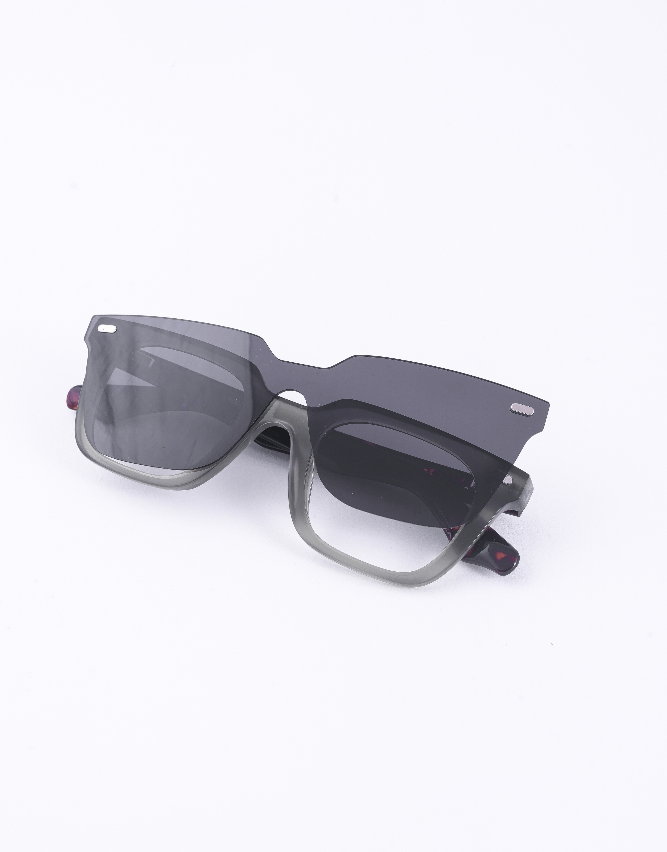 UrbanEdge Lunettes de vue et Lunettes de soleil au maroc